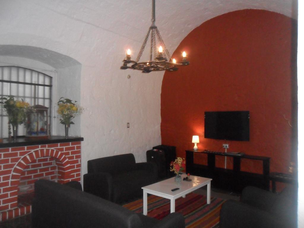 La Casa De Ana - Peru Bed & Breakfast Yanahuara ภายนอก รูปภาพ